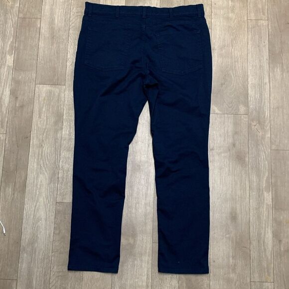 Mens St. John’s Bay Tempflex Stretch Straight Pants Jeans - Picture 2 of 6